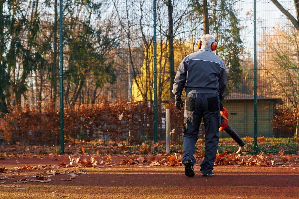groundsman jobs duties